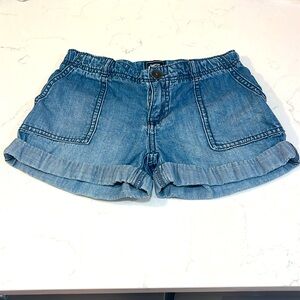 GAP Blue Jean Kids Shorts Cuffed Hem Classic Denim Design, Size 8